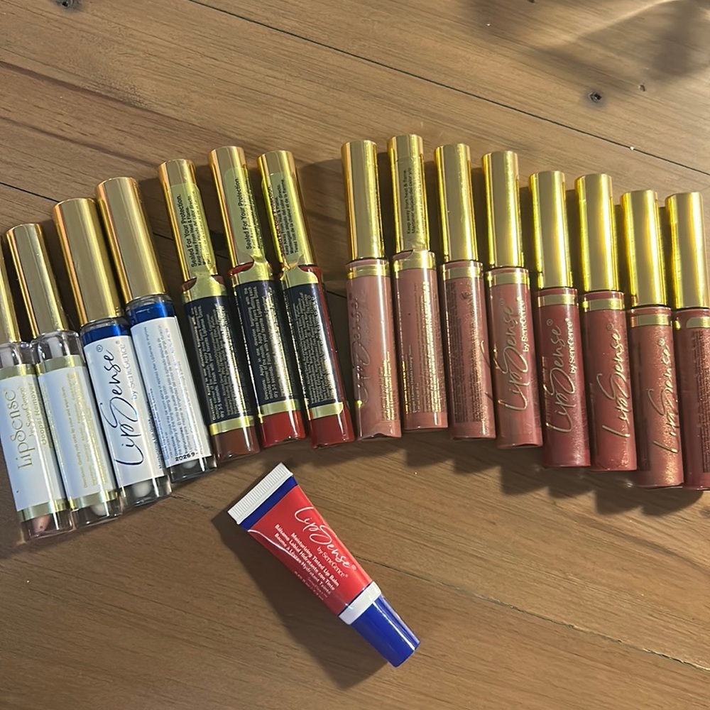Lot of SeneGence Lipsense and gloss lot of 15